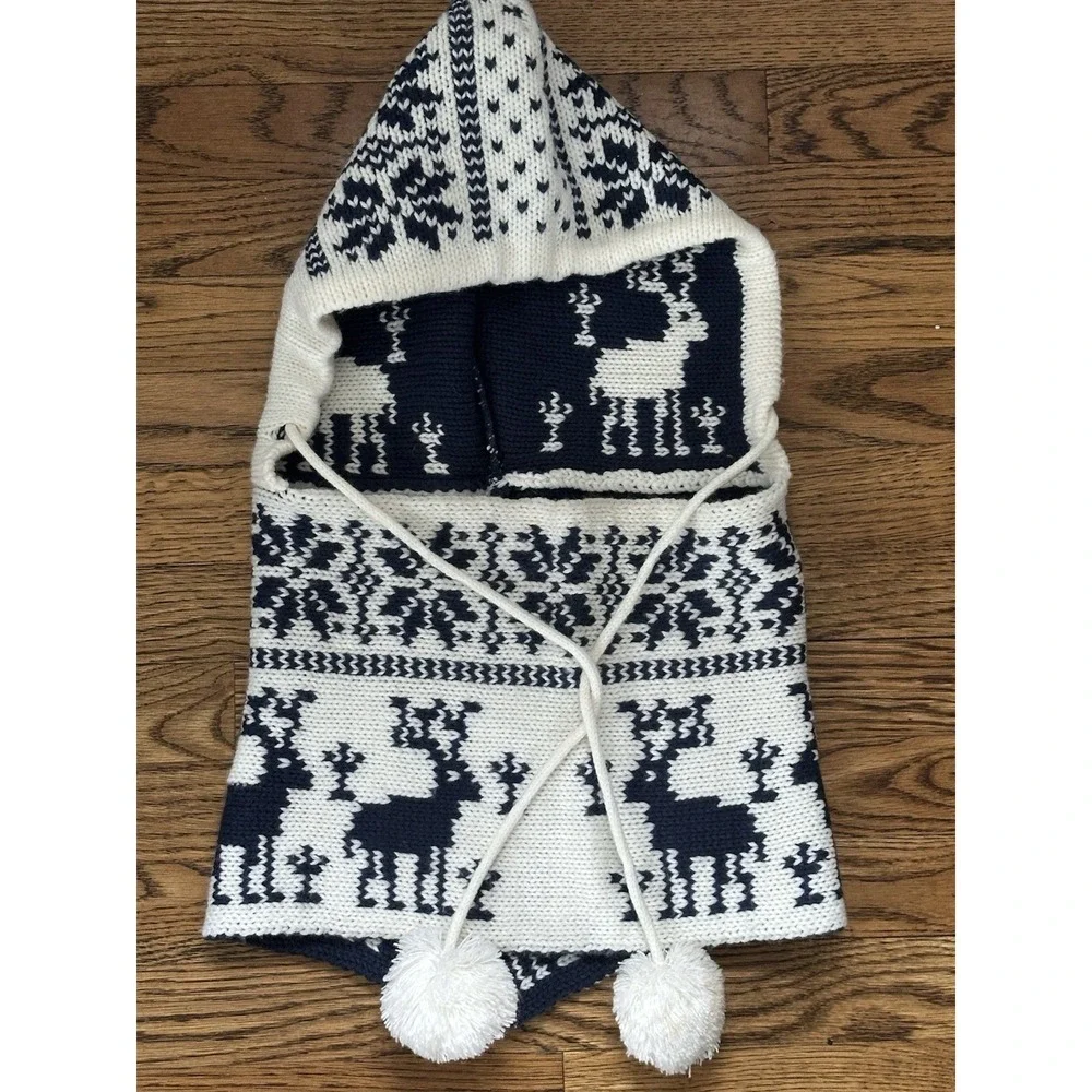 Modena Nordic Knit Hooded Snood‎ Scarf Reindeer Fair Isle Cream Navy